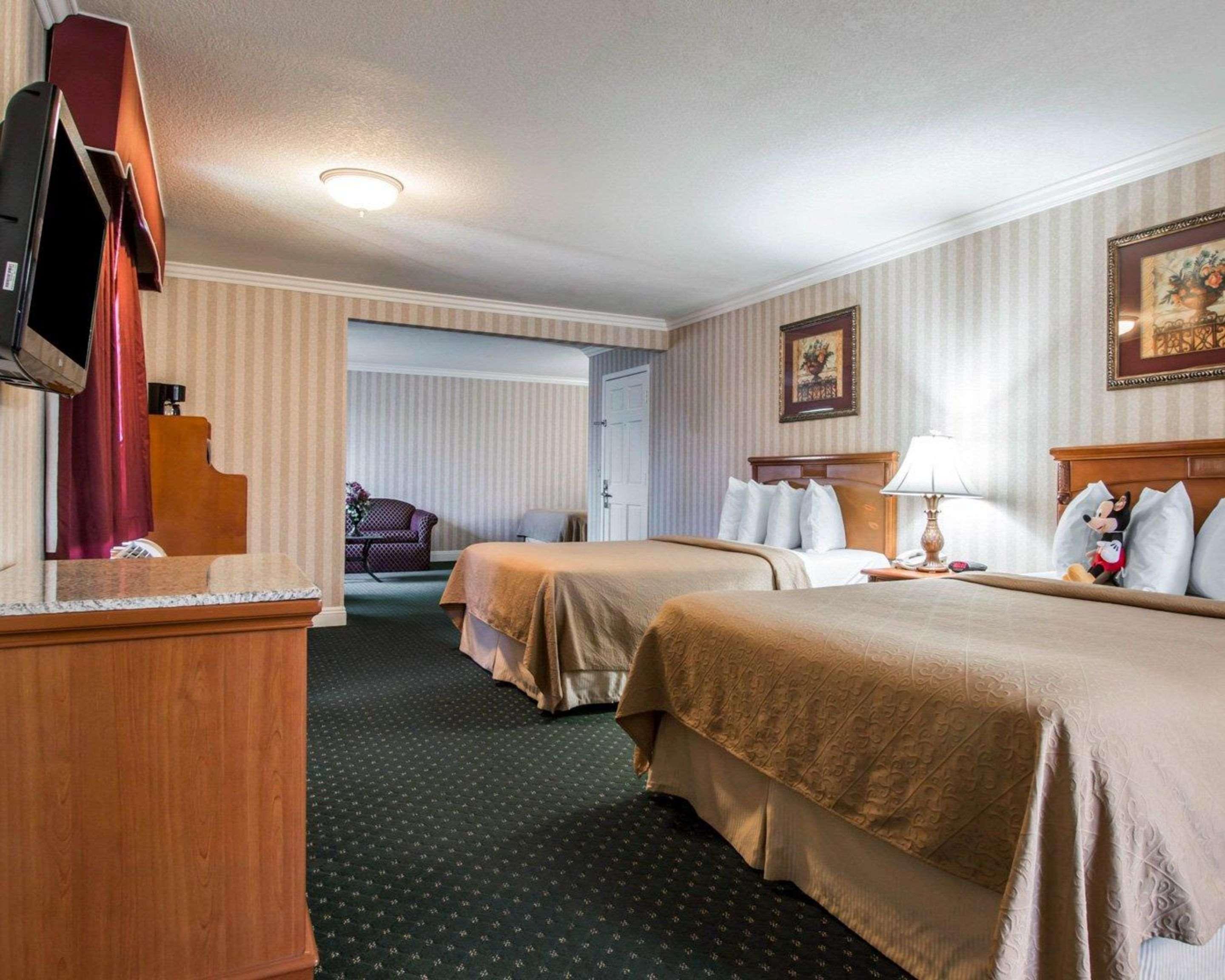 Quality Inn & Suites Anaheim Maingate Zewnętrze zdjęcie