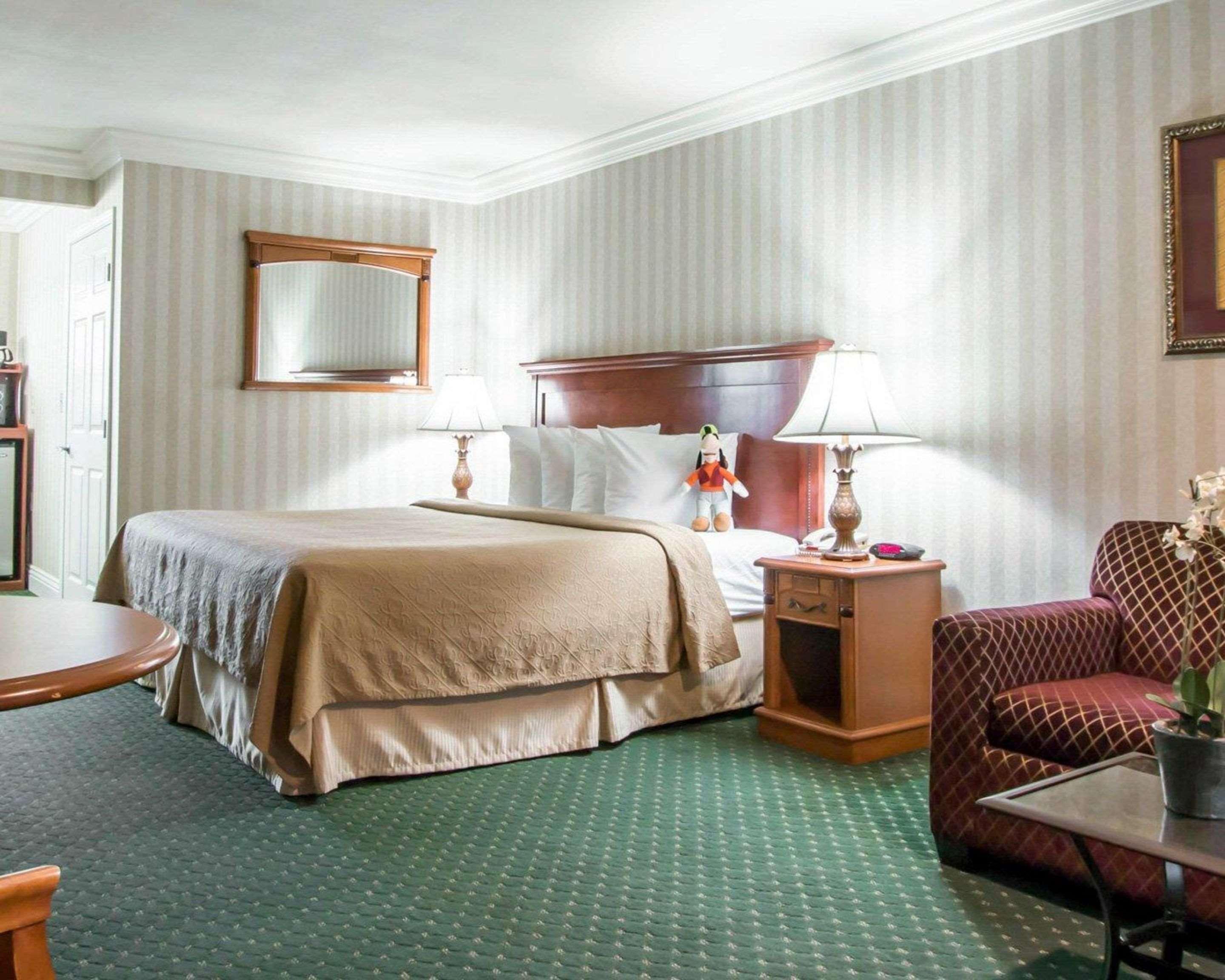 Quality Inn & Suites Anaheim Maingate Zewnętrze zdjęcie