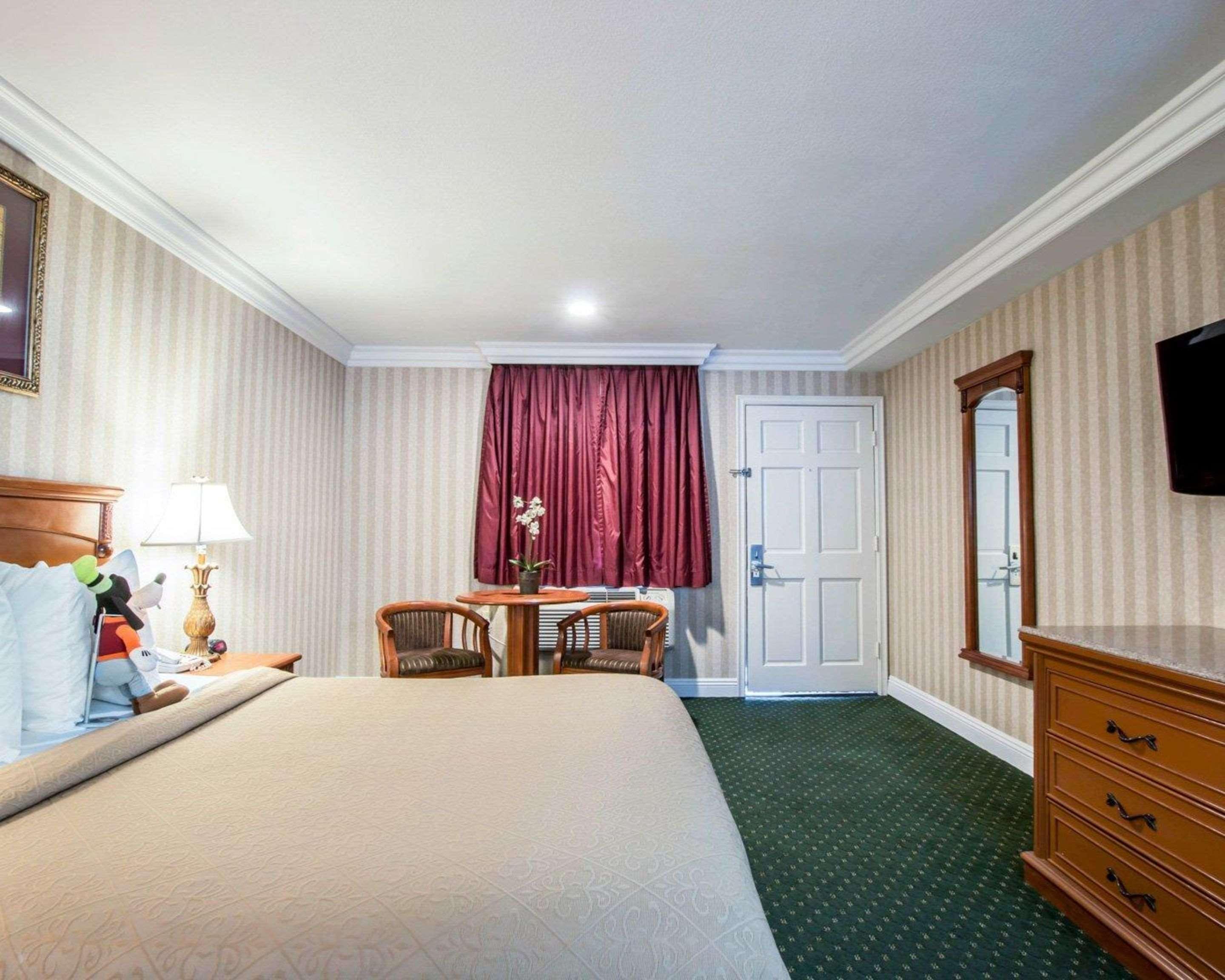 Quality Inn & Suites Anaheim Maingate Zewnętrze zdjęcie