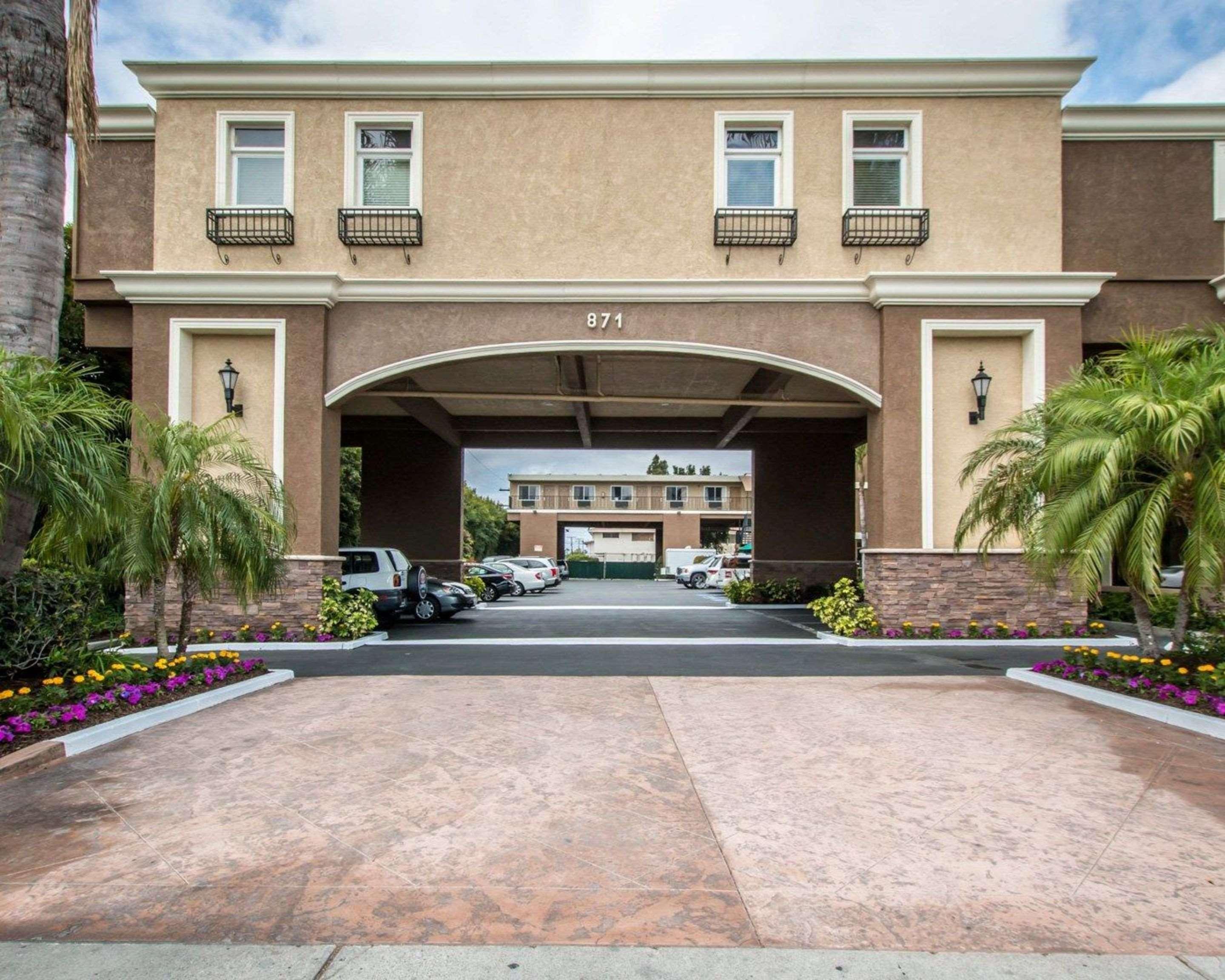 Quality Inn & Suites Anaheim Maingate Zewnętrze zdjęcie