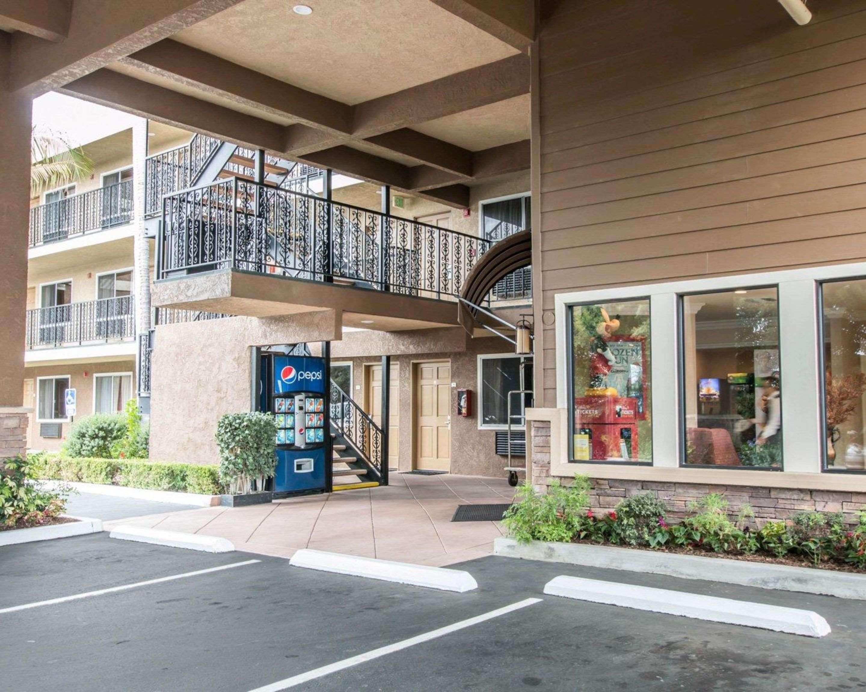Quality Inn & Suites Anaheim Maingate Zewnętrze zdjęcie