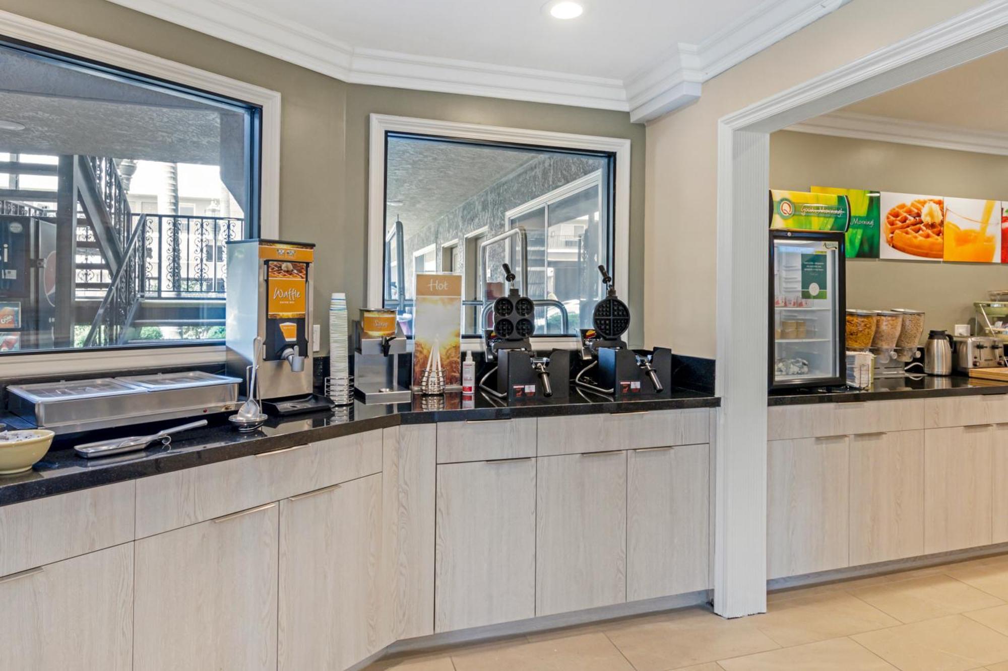 Quality Inn & Suites Anaheim Maingate Zewnętrze zdjęcie